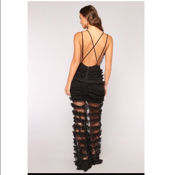 Black ruffle gown - Picture 2 of 3